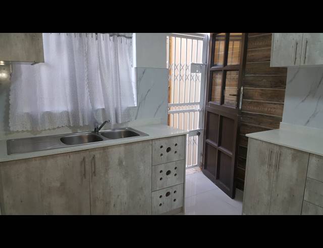 1 bed property to rent in UMGENI PARK